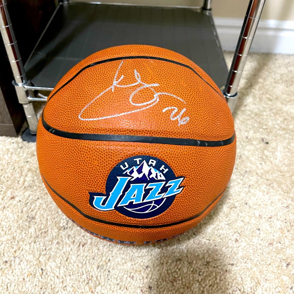 Signed NBA Basketball - Kyle Korver Ball